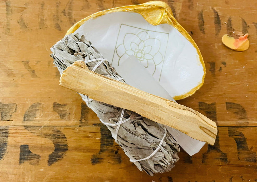 Sage Bundle With Selenite And Palo Santo